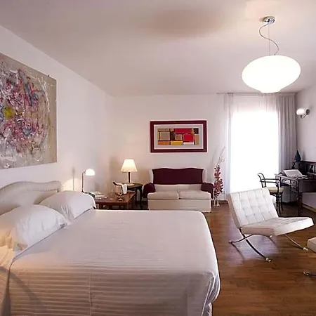 Claudio Hotel