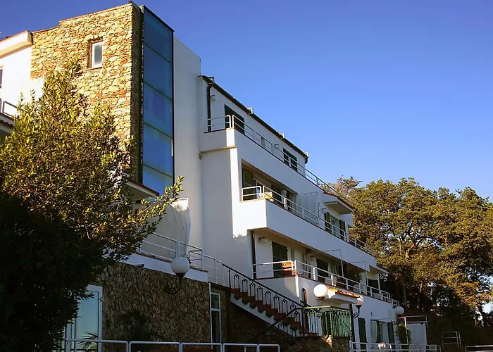 Отель Claudio 3*