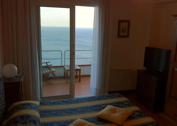 Отель Claudio Берджеджи